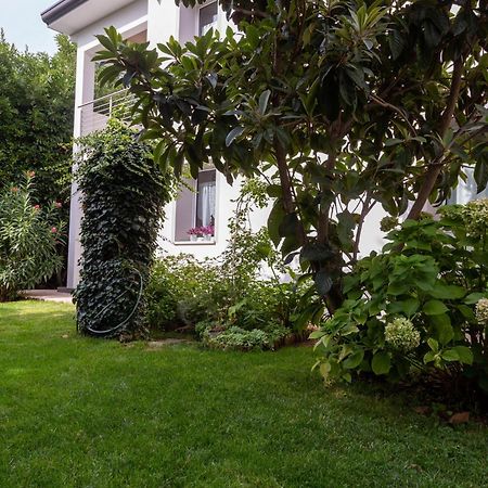 Appartamento Con Giardino Le Querce Sistiana Exterior photo