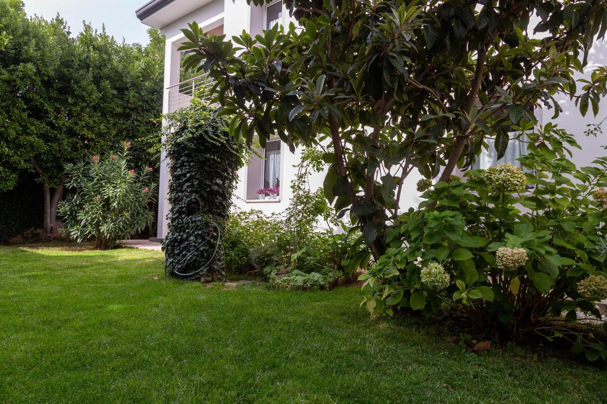 Appartamento Con Giardino Le Querce Sistiana Exterior photo